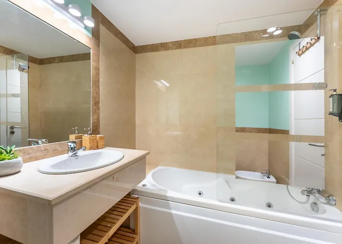 Serene Ocean 1 Bdr With Patio By Lovelystay Lägenhet