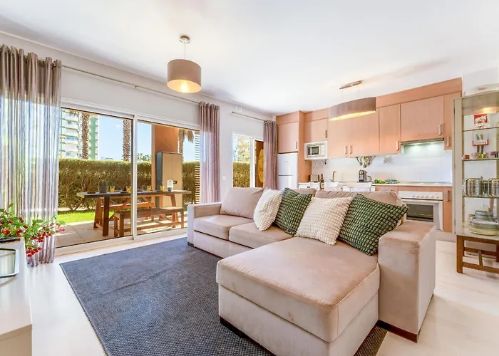 Serene Ocean 1 Bdr With Patio By Lovelystay * Portimão