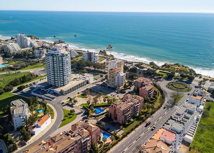 Serene Ocean 1 Bdr With Patio By Lovelystay * Portimão